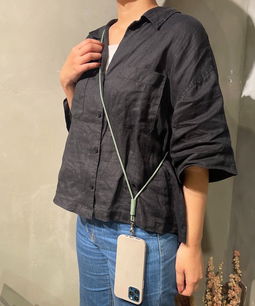 Beau're(ヴュレ)の「BEAURE ヴュレ カウレザー モバイルストラップ ショルダー(スマホグッズ・レディース・ホワイト/ブラック/ベージュ/オリーブ/パープル/グレー/シルバー/ネイビー・FREE)」の17枚目の写真