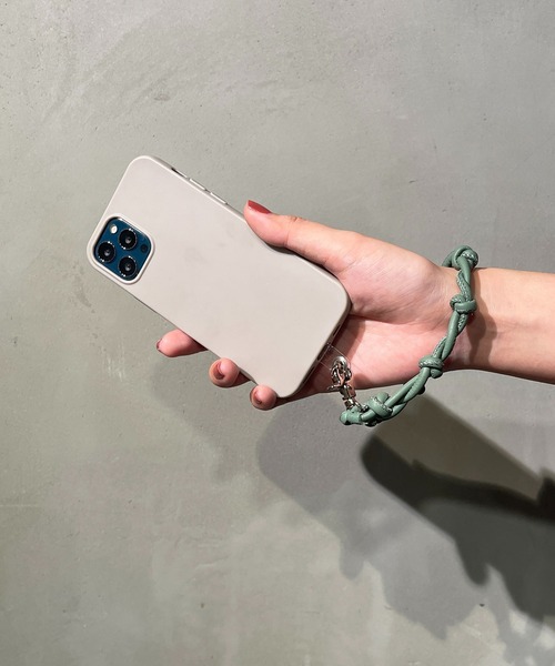 Beau're(ヴュレ)の「BEAURE ヴュレ カウレザー モバイルストラップ ショルダー(スマホグッズ・レディース・ホワイト/ブラック/ベージュ/オリーブ/パープル/グレー/シルバー/ネイビー・FREE)」の19枚目の写真