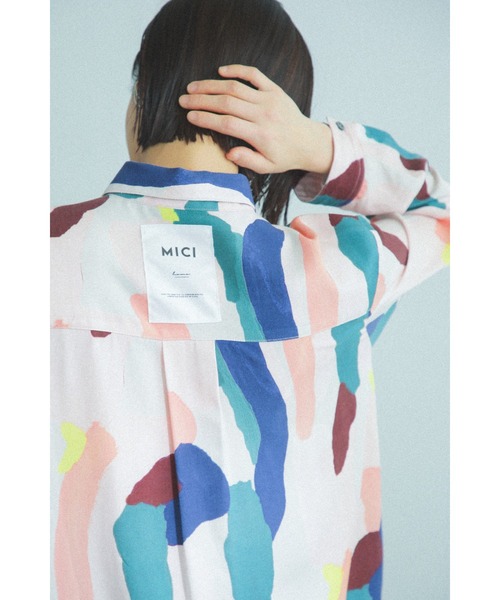 mici(ミチ)の「(mici)アートシャツ(シャツ/ブラウス・レディース・ピンク/ブルー・ONE SIZE)」の15枚目の写真