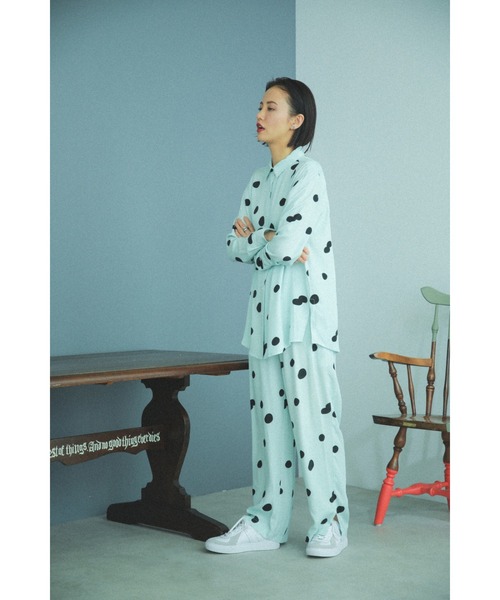 mici(ミチ)の「(mici)アートシャツ(シャツ/ブラウス・レディース・ピンク/ブルー・ONE SIZE)」の11枚目の写真