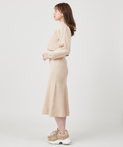 ROYAL PARTY(ロイヤルパーティー)の「【ZOZO限定】レイヤードニットマーメイドワンピース(ワンピース・レディース・ベージュ/オフホワイト/グリーン・FREE)」の11枚目の写真