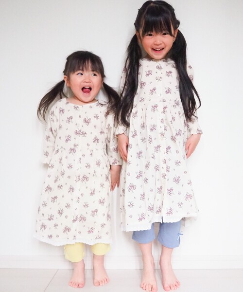 SHOO・LA・RUE（シューラルー）の「◆【100-140cm】花柄ギャザー切替ワンピース（ワンピース・キッズ・アイボリー系/ライトパープル・11/10/12/13/14）」の11枚目の写真