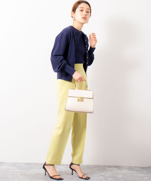 NOLLEY’S(ノーリーズ)の「タックテーパードパンツ(その他パンツ・レディース・ベージュ/ネイビー/イエロー・38/36/34)」の22枚目の写真