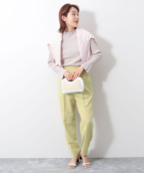 NOLLEY’S(ノーリーズ)の「タックテーパードパンツ(その他パンツ・レディース・ベージュ/ネイビー/イエロー・38/36/34)」の18枚目の写真