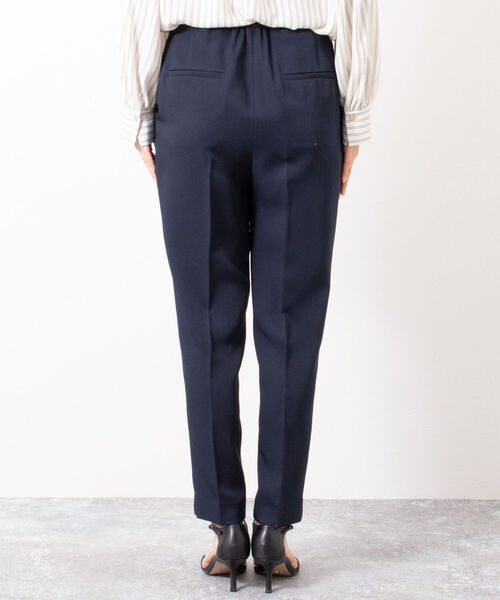 NOLLEY’S(ノーリーズ)の「タックテーパードパンツ(その他パンツ・レディース・ベージュ/ネイビー/イエロー・38/36/34)」の9枚目の写真
