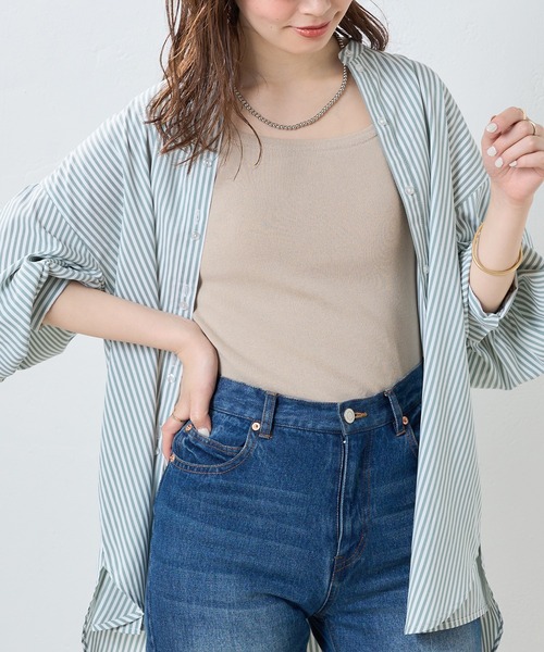 natural couture（ナチュラルクチュール）の「今季1枚は持っていたいマストアイテム　総針ニットカップつきタンク（キャミソール・レディース・オフホワイト/ブラック/ベージュ/ブルー・FREE）」の4枚目の写真