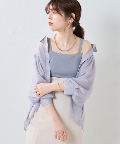 natural couture（ナチュラルクチュール）の「今季1枚は持っていたいマストアイテム　総針ニットカップつきタンク（キャミソール・レディース・オフホワイト/ブラック/ベージュ/ブルー・FREE）」の15枚目の写真