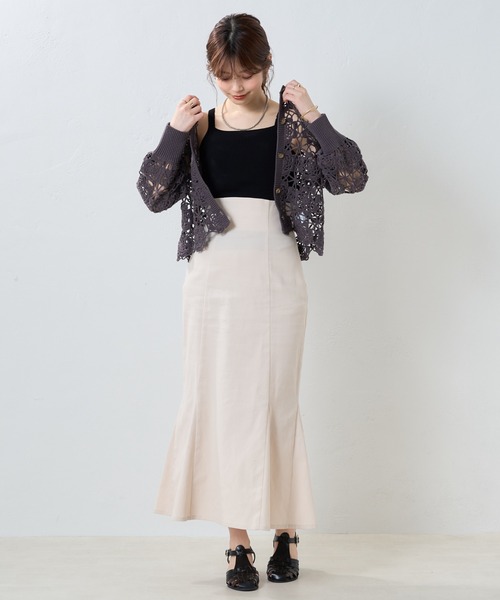 natural couture（ナチュラルクチュール）の「今季1枚は持っていたいマストアイテム　総針ニットカップつきタンク（キャミソール・レディース・オフホワイト/ブラック/ベージュ/ブルー・FREE）」の10枚目の写真