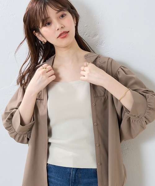 natural couture（ナチュラルクチュール）の「今季1枚は持っていたいマストアイテム　総針ニットカップつきタンク（キャミソール・レディース・オフホワイト/ブラック/ベージュ/ブルー・FREE）」の12枚目の写真