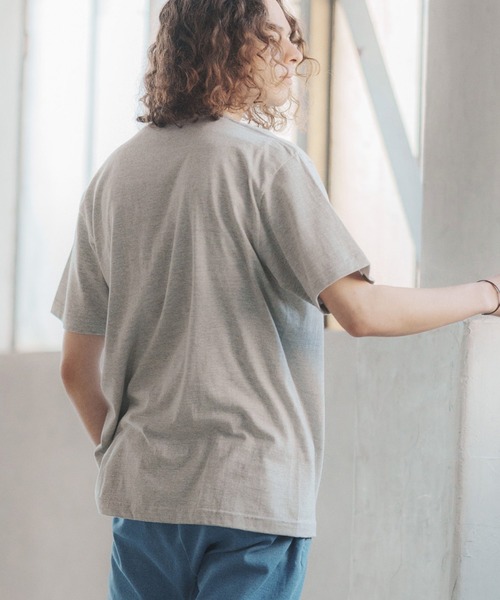 CAMBIO(カンビオ)の「mt7803-プリントT(s.e.wisemanネオンカレッジ)(Tシャツ/カットソー・メンズ・ブルー系その他/ブラック系その他/ミックスグレー・S/XL/L/M)」の4枚目の写真