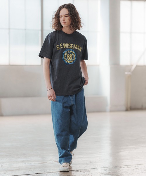 CAMBIO(カンビオ)の「mt7803-プリントT(s.e.wisemanネオンカレッジ)(Tシャツ/カットソー・メンズ・ブルー系その他/ブラック系その他/ミックスグレー・S/XL/L/M)」の22枚目の写真