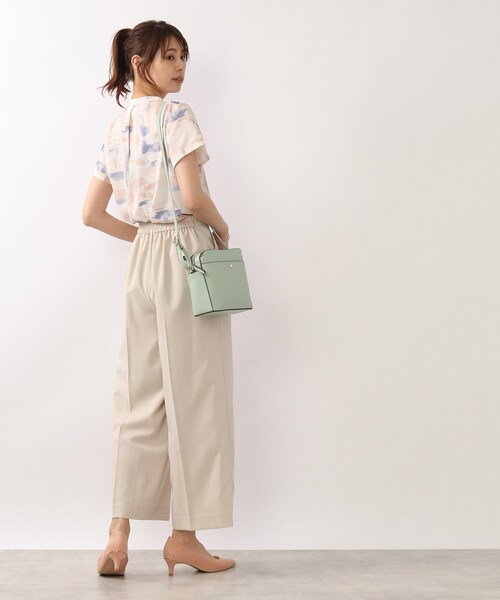 DRESKIP(ドレスキップ)の「◆アートプリント金ボタン使いブラウス(シャツ/ブラウス・レディース・ベージュ系その他3/ブルー系5/ライトイエロー系1・02/03/04)」の16枚目の写真