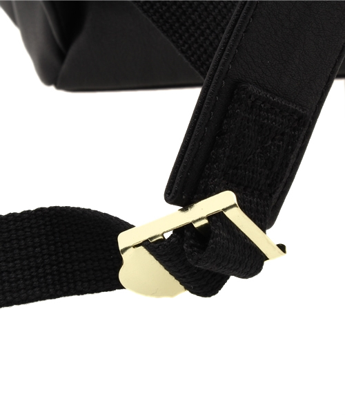 natural couture(ナチュラルクチュール)の「【natural couture NICE CLAUP】合皮リュック(バックパック/リュック・レディース・ホワイト/ブラック・FREE)」の14枚目の写真