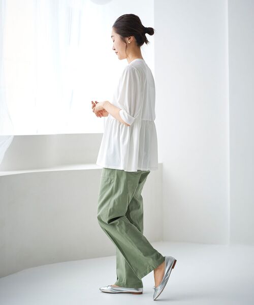 le.coeur blanc（ルクールブラン）の「パールボタンシルケット5分袖カーディガン（カーディガン/ボレロ・レディース・ブルー/ブラック/オフホワイト・38）」の13枚目の写真