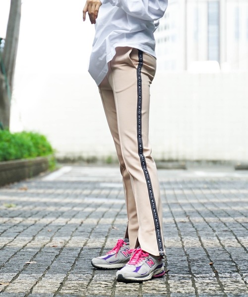 RVCA（ルーカ）の「RVCA レディース  TAPE RVCA CREASE PAN ロングパンツ【2022年夏モデル】/ルーカ（その他パンツ・レディース・ブラック/ベージュ/モスグリーン・MEDIUM/LARGE）」の18枚目の写真