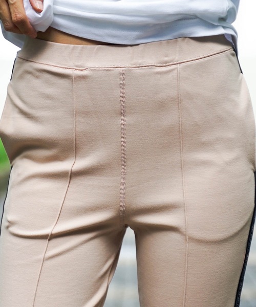 RVCA（ルーカ）の「RVCA レディース  TAPE RVCA CREASE PAN ロングパンツ【2022年夏モデル】/ルーカ（その他パンツ・レディース・ブラック/ベージュ/モスグリーン・MEDIUM/LARGE）」の20枚目の写真