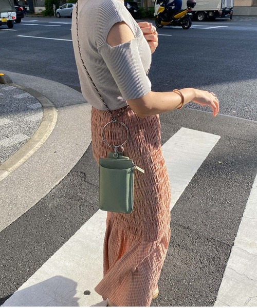 archives（アルシーヴ）の「ポーチ付きモバイルショルダー（スマホグッズ・レディース・ブラック/グレー/グリーン/アイボリー・FREE）」の18枚目の写真