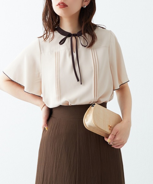 natural couture（ナチュラルクチュール）の「ピンタックデザインがポイント 配色リボンフレア袖ブラウス（シャツ/ブラウス・レディース・オフホワイト/ベージュ/カーキ/ネイビー/ドット/ピンクベージュ/その他1/グレイッシュベージュ・FREE）」の16枚目の写真
