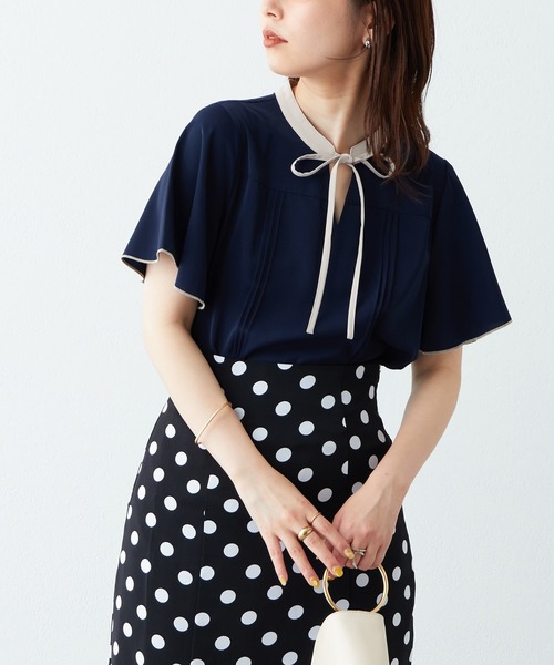 natural couture（ナチュラルクチュール）の「ピンタックデザインがポイント 配色リボンフレア袖ブラウス（シャツ/ブラウス・レディース・オフホワイト/ベージュ/カーキ/ネイビー/ドット/ピンクベージュ/その他1/グレイッシュベージュ・FREE）」の22枚目の写真