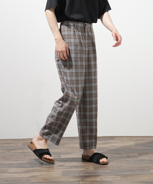B.C STOCK(ベーセーストック)の「PLAID WIDE TAPERED パンツ(その他パンツ・メンズ・グレー/ブラック・MEDIUM/LARGE)」の2枚目の写真