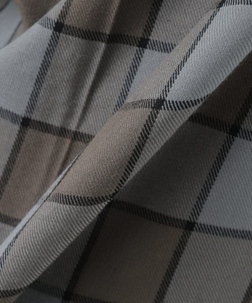 B.C STOCK(ベーセーストック)の「PLAID WIDE TAPERED パンツ(その他パンツ・メンズ・グレー/ブラック・MEDIUM/LARGE)」の5枚目の写真