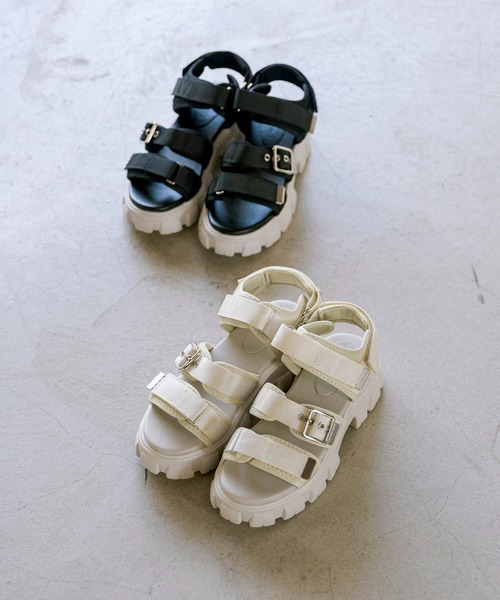 OLIVE des OLIVE（オリーブデオリーブ）の「コンバットソールスポーツサンダル（サンダル・レディース・ブラック/オフホワイト・SMALL/MEDIUM/LARGE）」の3枚目の写真