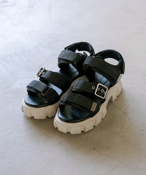 OLIVE des OLIVE（オリーブデオリーブ）の「コンバットソールスポーツサンダル（サンダル・レディース・ブラック/オフホワイト・SMALL/MEDIUM/LARGE）」の8枚目の写真