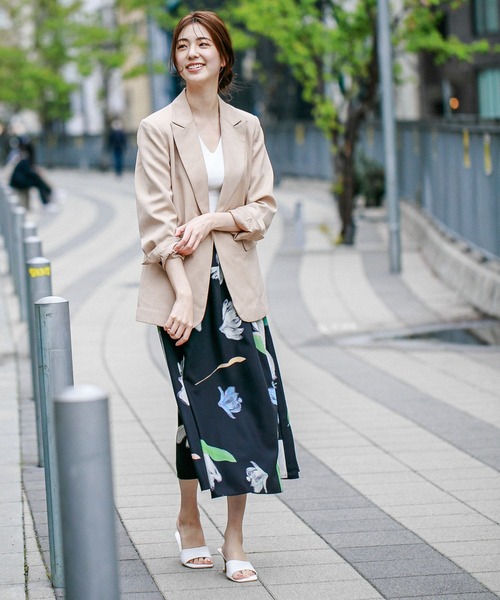 Love,Bonito(ラブボニート)の「クインリー エラスティック スカート アザレア ロマンス(スカート・レディース・ブラック/ピンク・MEDIUM/SMALL/LARGE)」の3枚目の写真