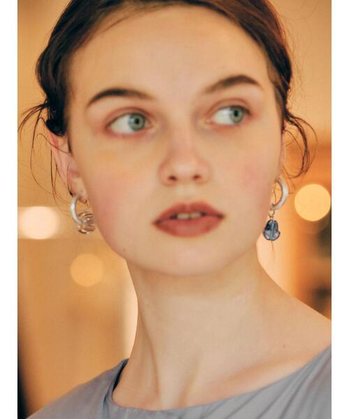 AMERICAN HOLIC（アメリカンホリック）の「アシンメトリーピアスC(ドイツガラス×クリア)（ピアス（両耳用）・レディース・シルバー/ゴールド・FREE）」の5枚目の写真