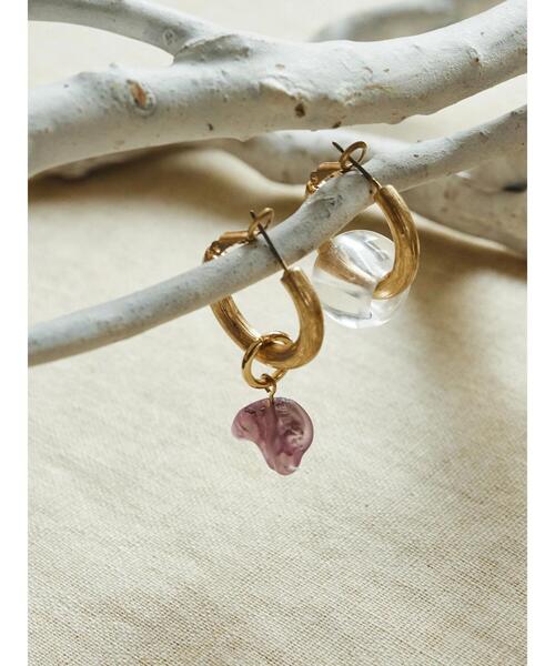 AMERICAN HOLIC（アメリカンホリック）の「アシンメトリーピアスC(ドイツガラス×クリア)（ピアス（両耳用）・レディース・シルバー/ゴールド・FREE）」の6枚目の写真