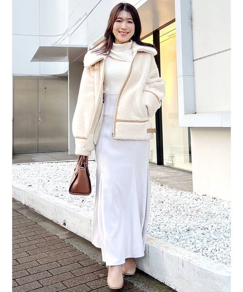 MERCURYDUO（マーキュリーデュオ）の「ボアボンバージャケット（その他アウター・レディース・ライトグレー/アイボリー・SMALL/MEDIUM）」の9枚目の写真