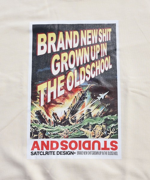 ANDSTUDIOS（アンドステュディオス）の「ANDSTUDIOS（アンドステュディオス）COLLIDE クルーネック ビッグシルエット スウェット トレーナー（スウェット・レディース・クリーム/グリーン/グレー/ワインレッド/パープル/カーキ/ブラック・ONE SIZE）」の9枚目の写真