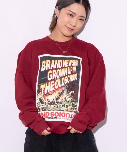 ANDSTUDIOS（アンドステュディオス）の「ANDSTUDIOS（アンドステュディオス）COLLIDE クルーネック ビッグシルエット スウェット トレーナー（スウェット・レディース・クリーム/グリーン/グレー/ワインレッド/パープル/カーキ/ブラック・ONE SIZE）」の16枚目の写真