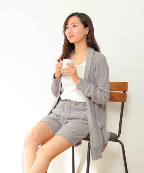 sleeping.com（スリーピングドットコム）の「オリジナルの香り付き素材 レディス・ゆるふわダブルパイルカットソーハーフパンツ（ルームウェア/パジャマ・レディース・ベージュ/オリーブ/ネイビー/ライトグレー/スカイブルー・ﾌﾘ-）」の16枚目の写真