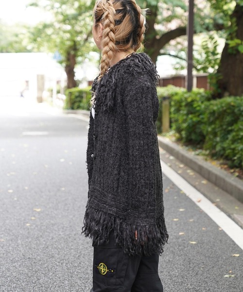 TheOpen Product(ザオープンプロダクト)の「THE OPEN PRODUCT /ザオープンプロダクト/ FRINGE DETAIL CARDIGAN GTO214KT005(ニット/セーター・レディース・ダークグレー/グリーン・1)」の20枚目の写真
