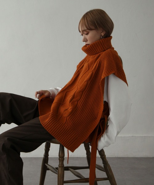 Chillfar(チルファー)の「5Gタートルニットベスト(ベスト・レディース・ライトベージュ/オレンジ/ブルー/ブラック・FREE)」の4枚目の写真