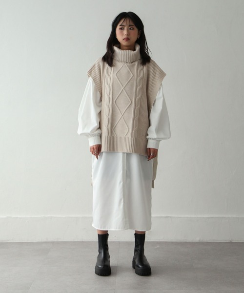 Chillfar(チルファー)の「5Gタートルニットベスト(ベスト・レディース・ライトベージュ/オレンジ/ブルー/ブラック・FREE)」の15枚目の写真