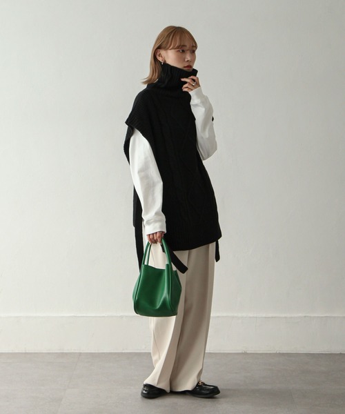 Chillfar(チルファー)の「5Gタートルニットベスト(ベスト・レディース・ライトベージュ/オレンジ/ブルー/ブラック・FREE)」の11枚目の写真