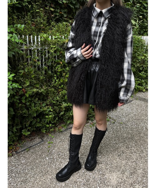 WC（ダブル シー）の「ボリュームフェイクファーベスト（ベスト・レディース・ホワイト/ブラック/ピンク・FREE）」の11枚目の写真