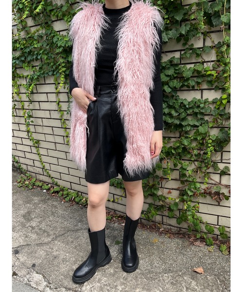 WC（ダブル シー）の「ボリュームフェイクファーベスト（ベスト）」 - WEAR