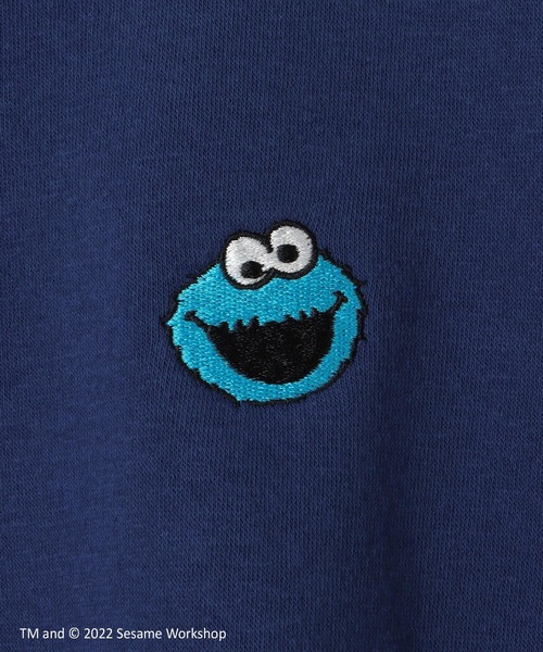 Honeys（ハニーズ）の「セサミ／ビッグスウェットトップス（スウェット・レディース・グリーン/オフホワイト/オートミール/ブルー/ブラック・M/L/LL）」の5枚目の写真