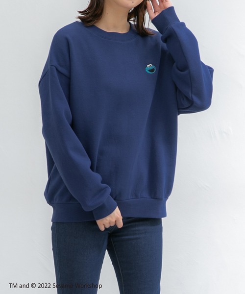 Honeys（ハニーズ）の「セサミ／ビッグスウェットトップス（スウェット・レディース・グリーン/オフホワイト/オートミール/ブルー/ブラック・M/L/LL）」の14枚目の写真