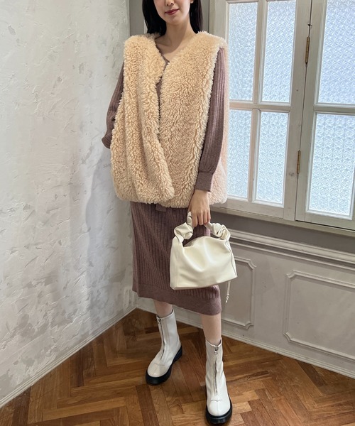 FREE'S MART（フリーズマート）の「ウォームストレッチリブブラウジングニットワンピース（ワンピース・レディース・ベージュ/ブラウン/ブラック/ライトグリーン・SMALL/MEDIUM）」の22枚目の写真