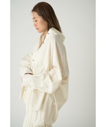 emmi（エミ）の「【emmi atelier】オーバーサイズシャツ（シャツ