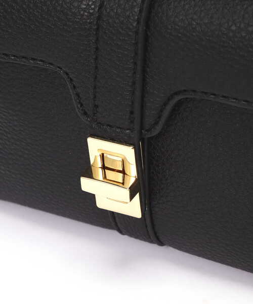 NATURAL BEAUTY BASIC（ナチュラルビューティーベーシック）の「【美人百花掲載・Oggi/VERY掲載】ジェシカポシェット（ショルダーバッグ・レディース・ブラック/オフホワイト/ゴールド/ブラウン・ﾌﾘ-）」の12枚目の写真