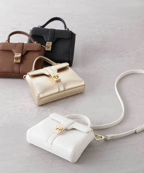 NATURAL BEAUTY BASIC（ナチュラルビューティーベーシック）の「【美人百花掲載・Oggi/VERY掲載】ジェシカポシェット（ショルダーバッグ・レディース・ブラック/オフホワイト/ゴールド/ブラウン・ﾌﾘ-）」の2枚目の写真