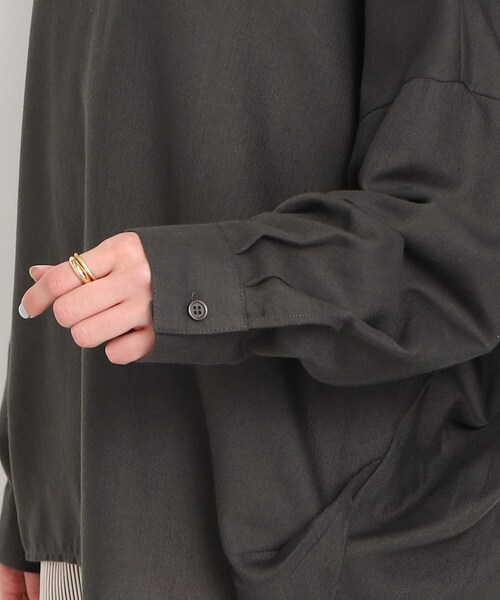 SHOO・LA・RUE（シューラルー）の「◆ドルマン衿付きシャツ（シャツ/ブラウス・レディース・ホワイト系/ピンク系/チャコールグレー/ブルー・00）」の22枚目の写真