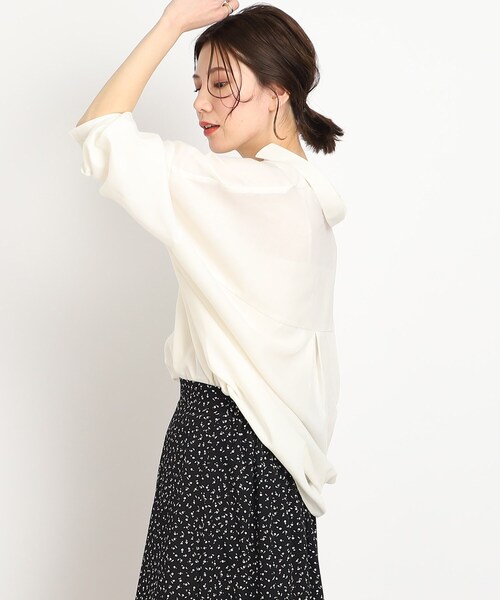 SHOO・LA・RUE（シューラルー）の「◆ドルマン衿付きシャツ（シャツ/ブラウス・レディース・ホワイト系/ピンク系/チャコールグレー/ブルー・00）」の14枚目の写真