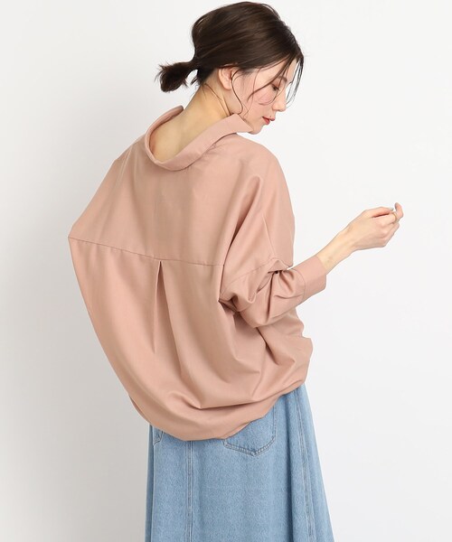 SHOO・LA・RUE（シューラルー）の「◆ドルマン衿付きシャツ（シャツ/ブラウス・レディース・ホワイト系/ピンク系/チャコールグレー/ブルー・00）」の19枚目の写真