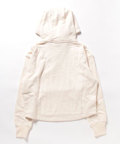 chaussure foot montante